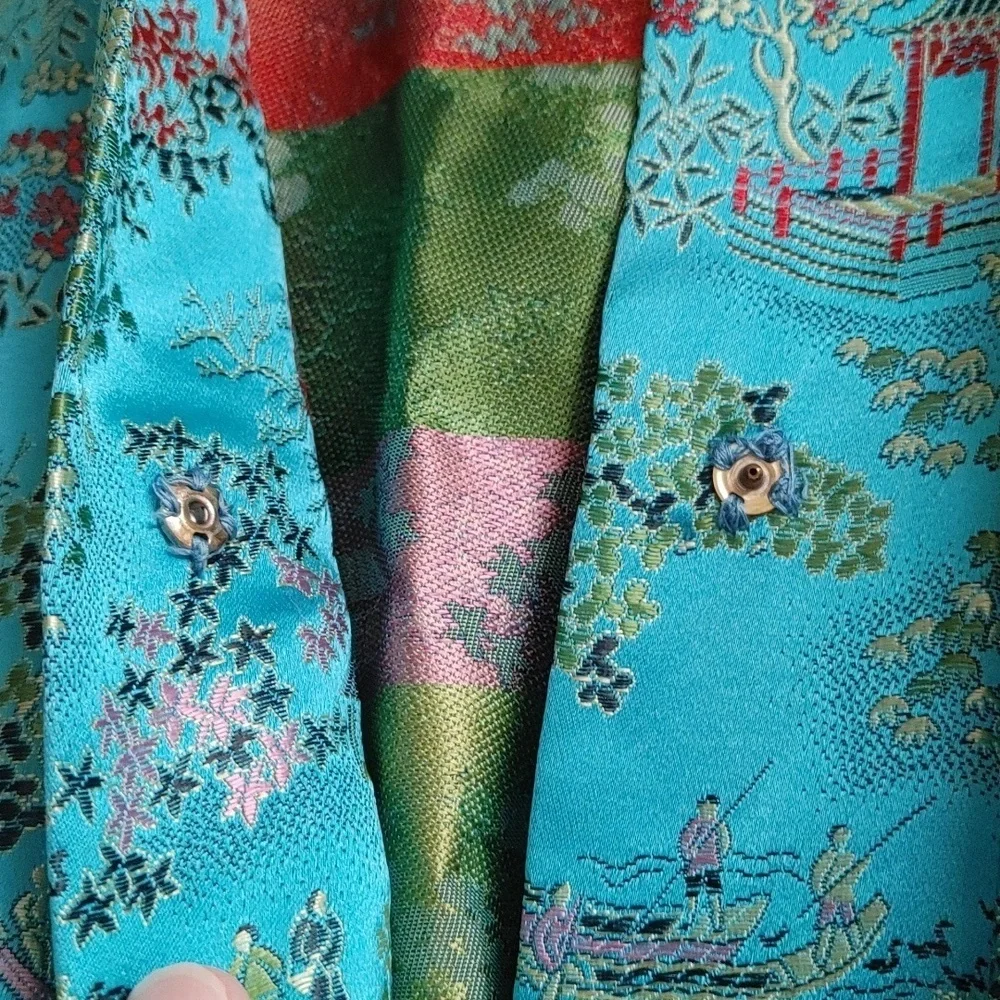 Vintage hanging missing